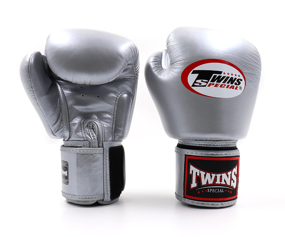 ทวินส์ สเปเชียล BGVL3 SILVER BOXING GLOVES