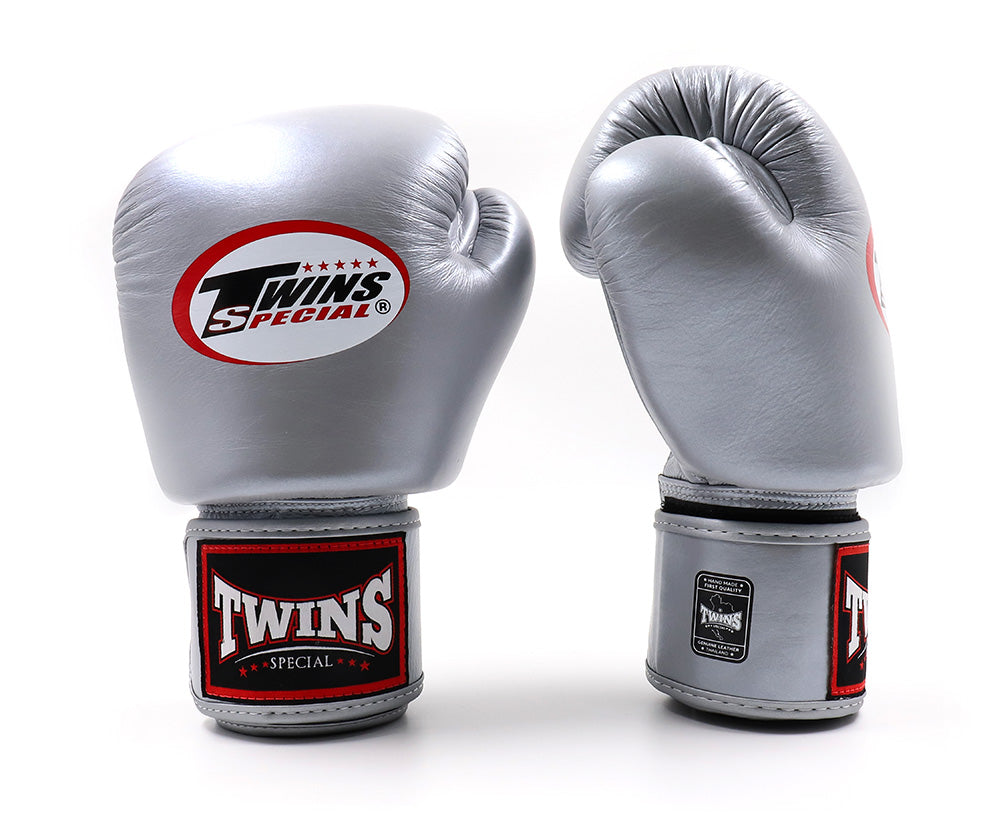 ทวินส์ สเปเชียล BGVL3 SILVER BOXING GLOVES