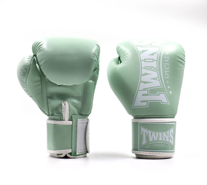 Authentic Mint 10oz Winning Gloves orders