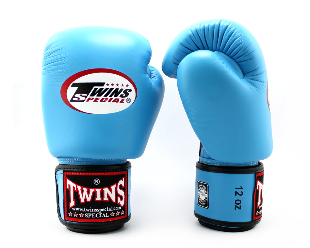 ทวินส์ สเปเชียล BGVL3 LIGHT BLUE BOXING GLOVES