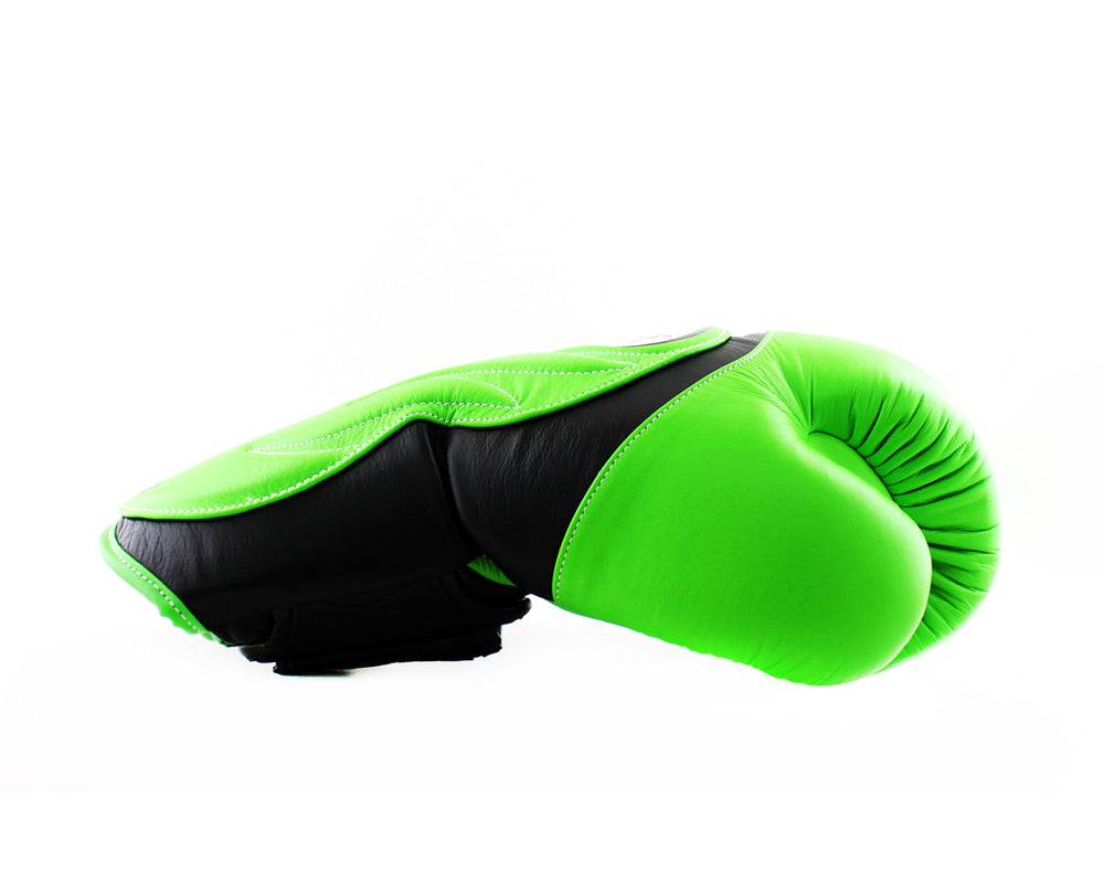 Twins Special bgvl6 สีดำ/เขียว BOXING GLOVES