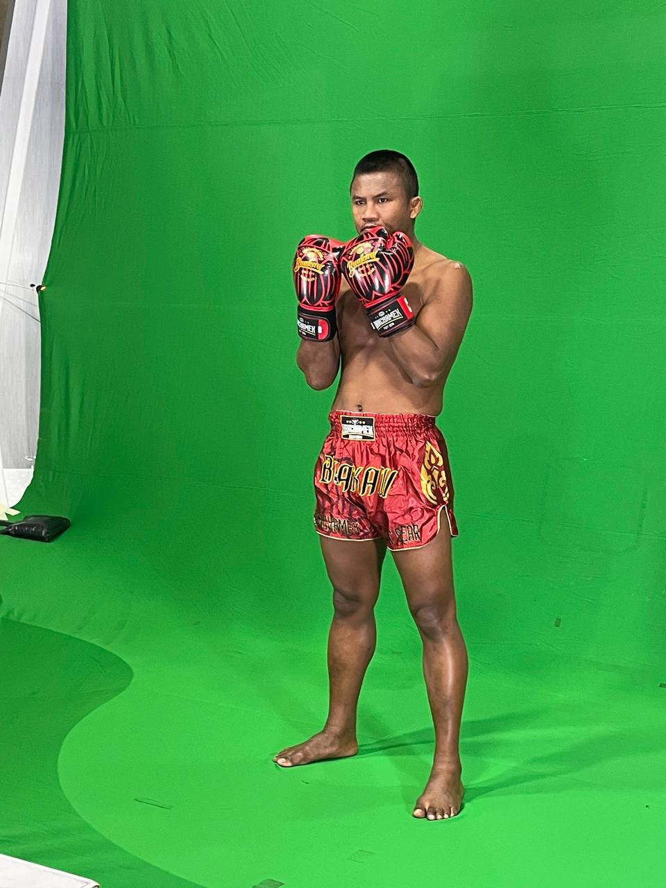 Buakaw Shorts BSH1 RED GOLD
